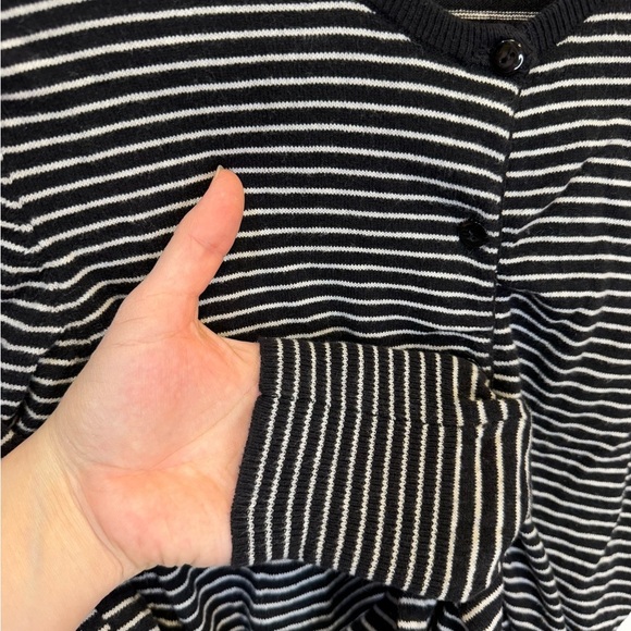 Fate Black and White Striped Button Down Cardigan V-Neck Women’s Size Small - Picture 9 of 12